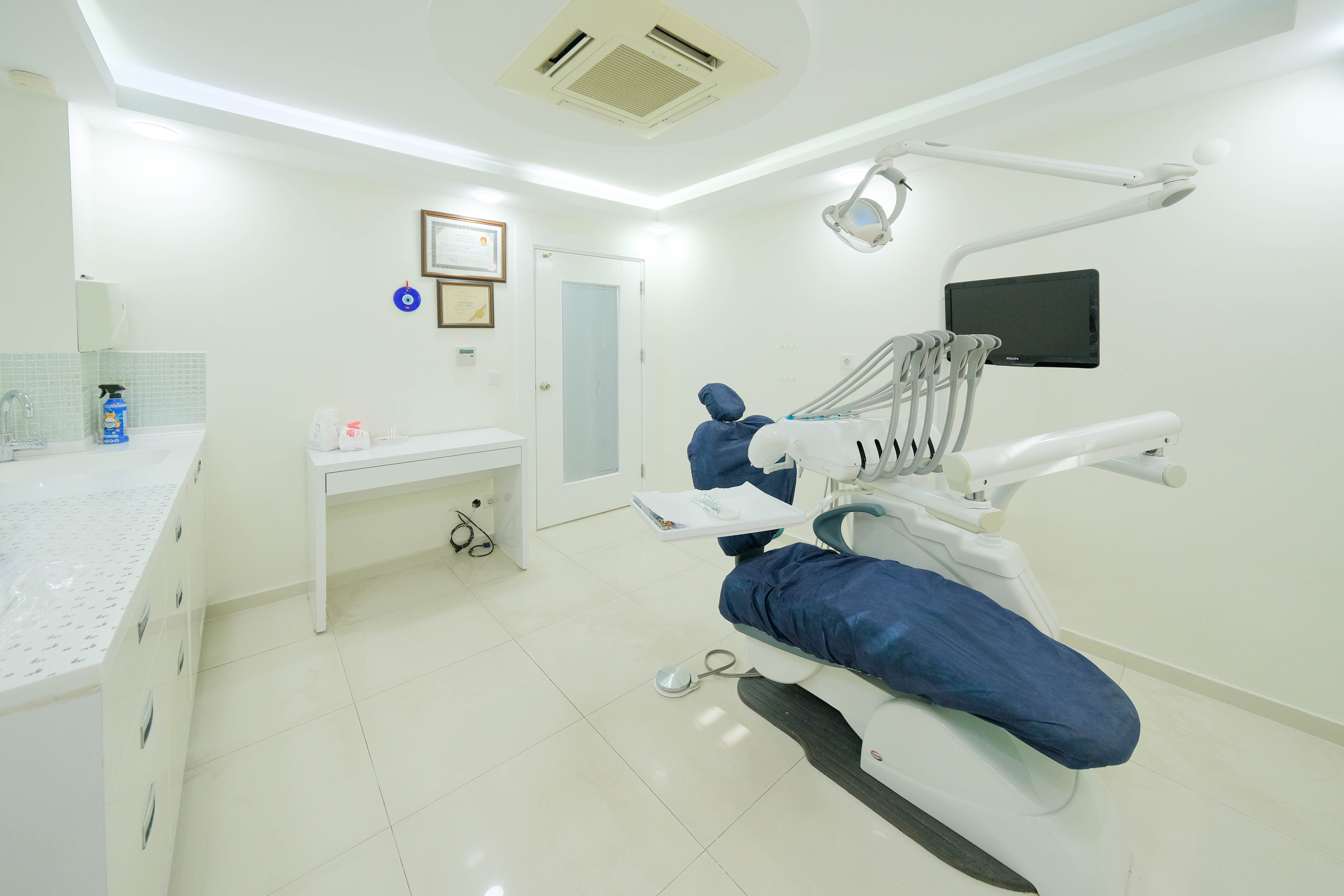 Side Dental Clinic - 14